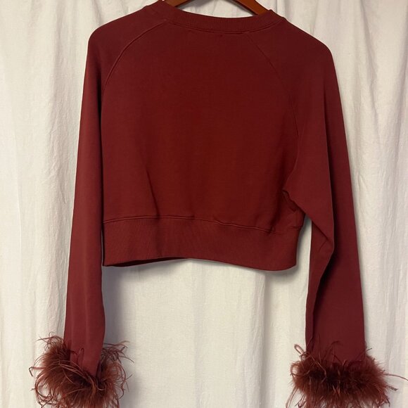 Rada Feather Trim Crewneck Burgundy from Noli - Picture 6 of 7